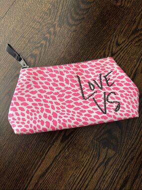 Victoria Secret Love VS Pink & White Cosmetic bag